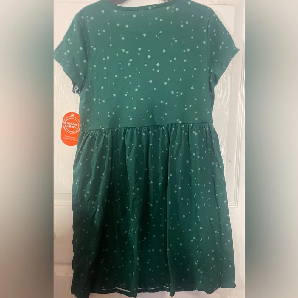 🔴 3/$12 Girl’s Green Starry Dress. NWT!‎